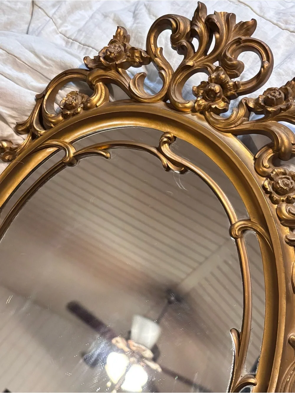 Syroco decorative oval